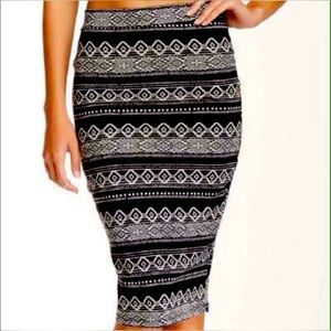 NWT Iris Printed Midi Skirt—Size Medium